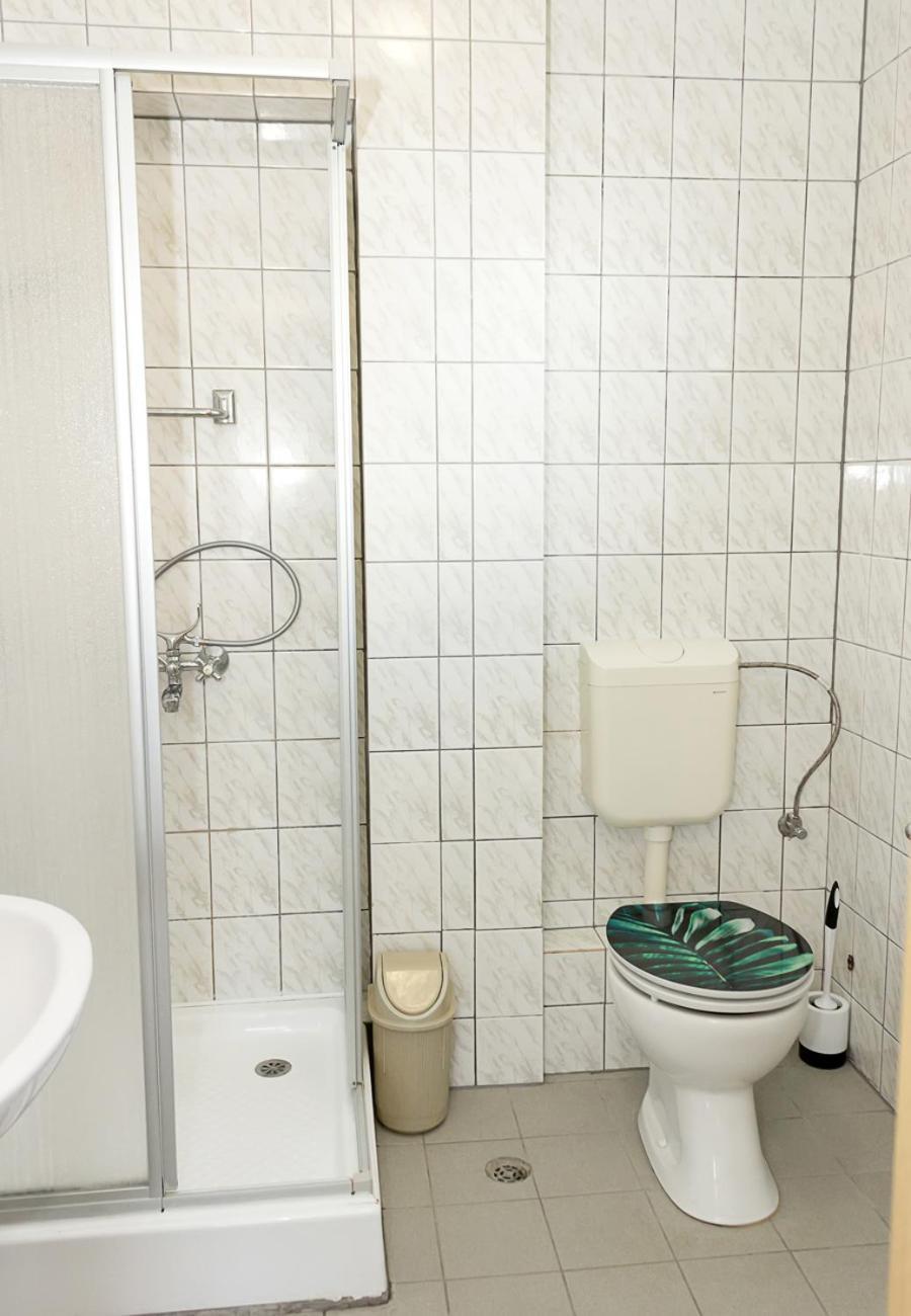 Appartamento Two Identical Designer 2Bd Flats With Sea View In Balchik By Flat Mаnager Esterno foto